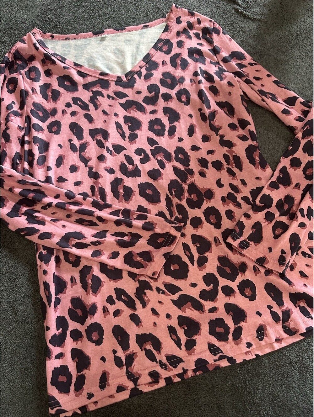 Women’s Pink/Black Leopard Animal Print V-Neck Long Sleeve Pullover Top M